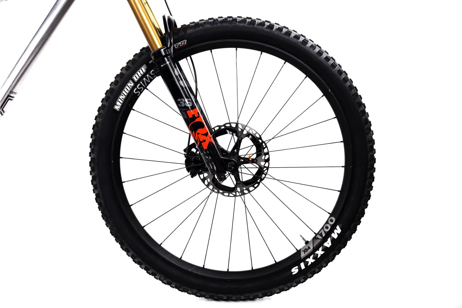 Commencal META TR V4 2022 - Shimano Deore XT 1x12sp - DT Swiss XM1700