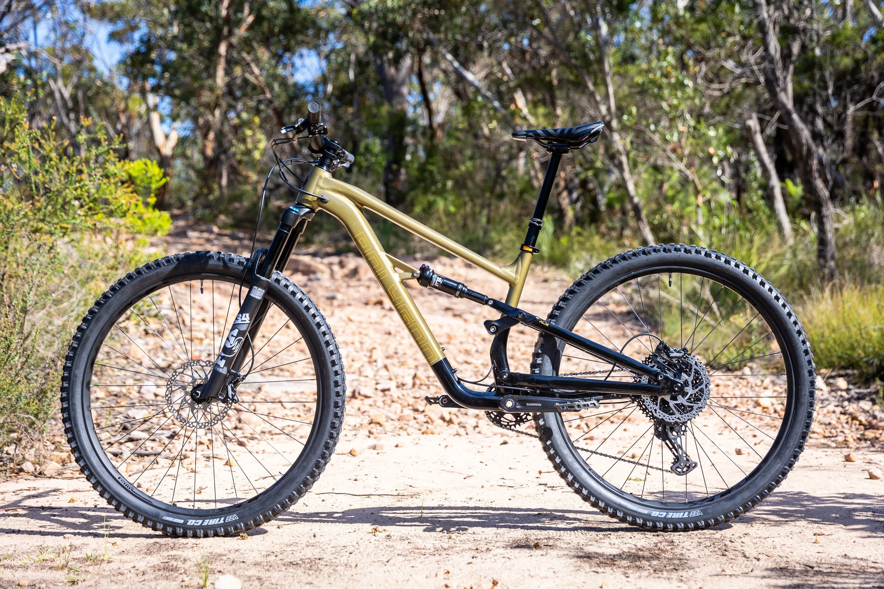 Open Box Polygon Siskiu T8 - Mountain Bike