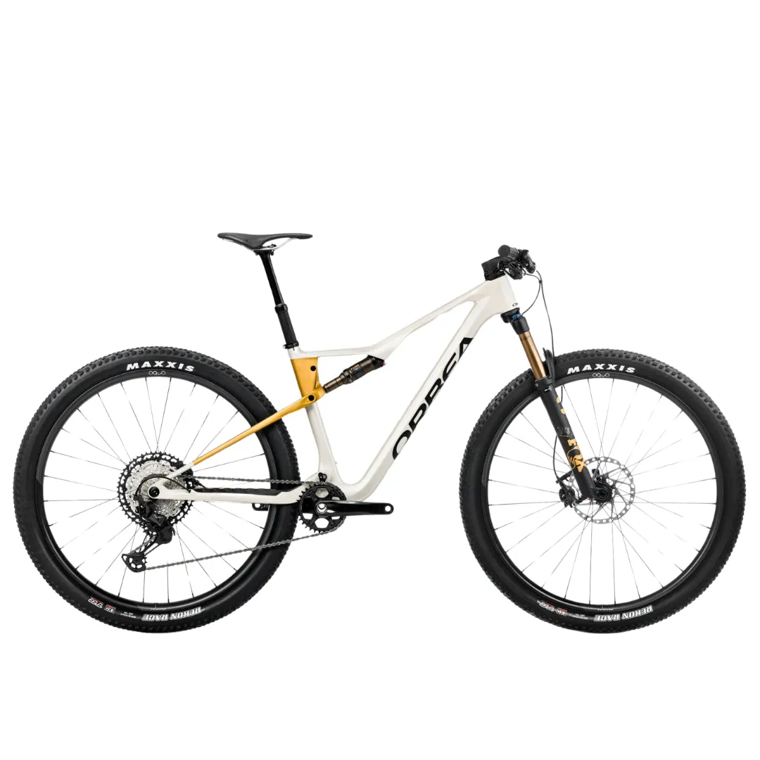 Orbea OIZ M10 2025 - Shimano Deore XT 12sp - Oquo Mountain Performance MP30TEAM