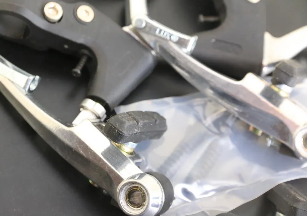 Power Lux V-Brakeset Pair Front / Rear   Brake Levers Rim Brake NEW