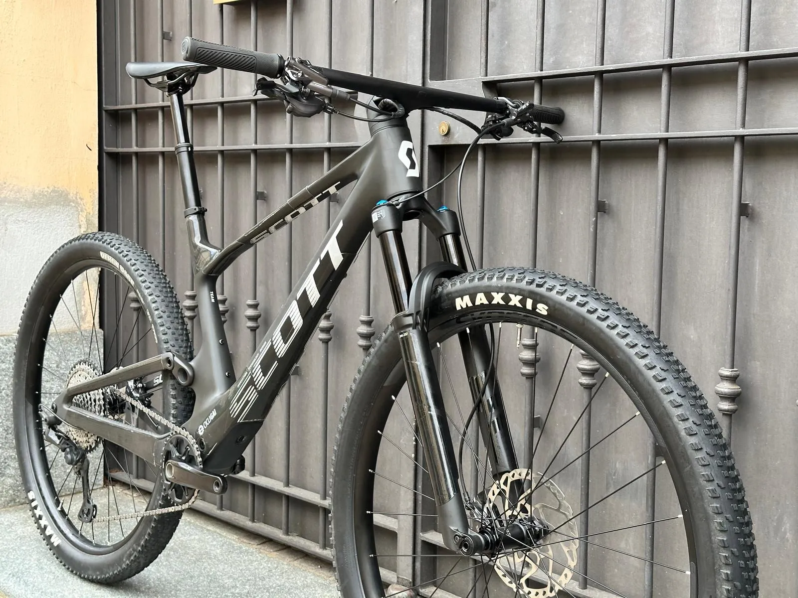 Scott Spark RC Team 2023 - Shimano XT - Syncros Silverton